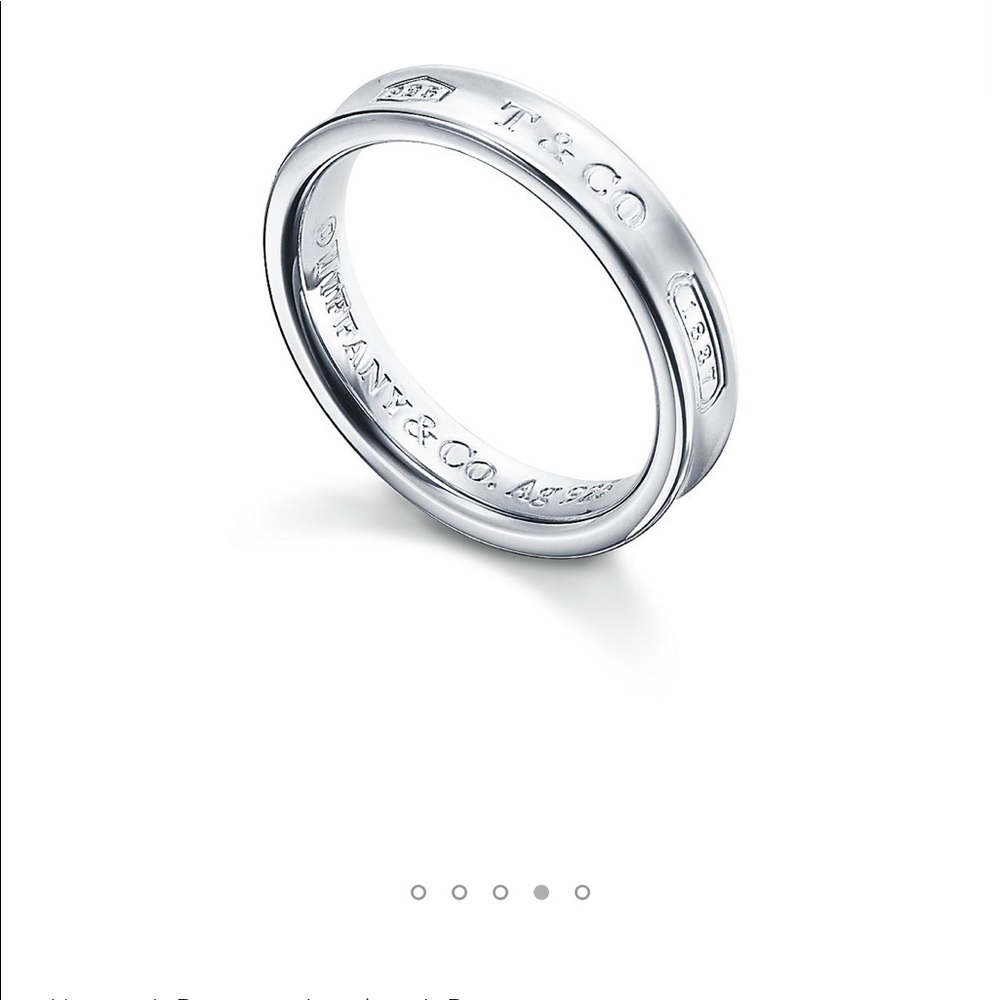 🌾 Tiffany & Co ring